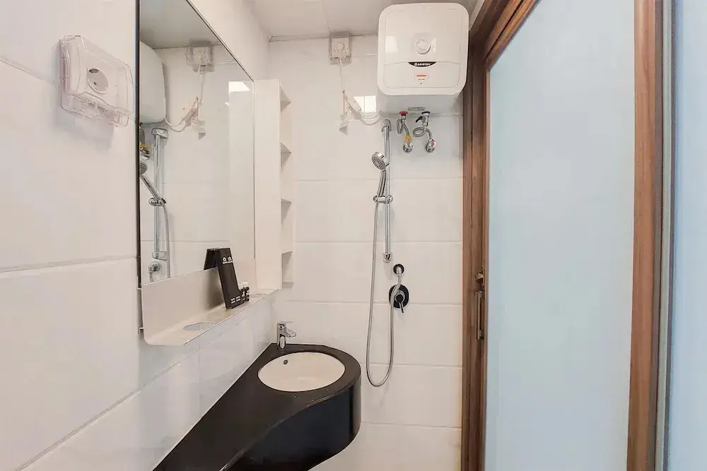 Legok: Nice And Comfy Studio Apartment At Sky House Bsd