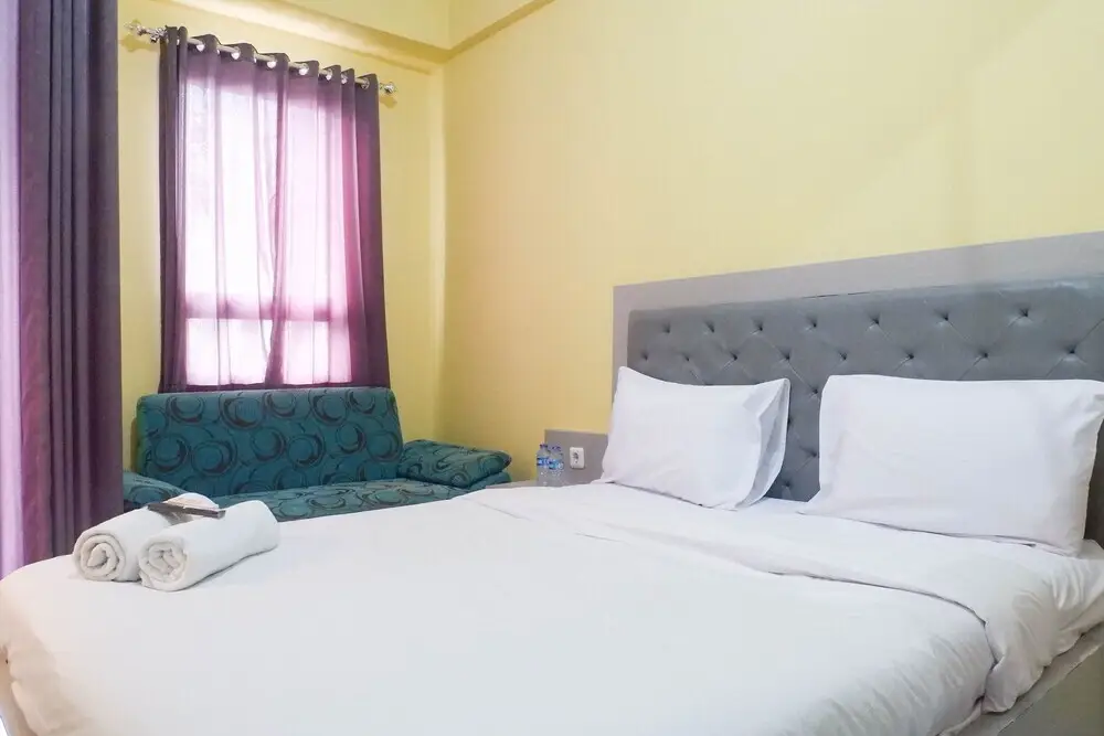Сурабая: Relaxing Studio Apartment At Puri Mas