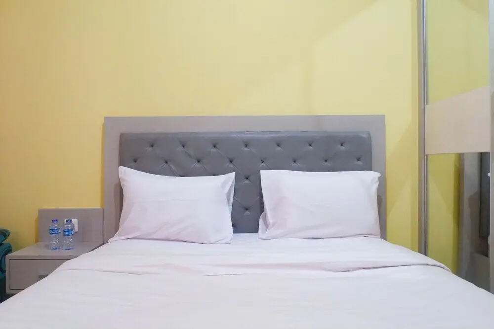 Сурабая: Relaxing Studio Apartment At Puri Mas