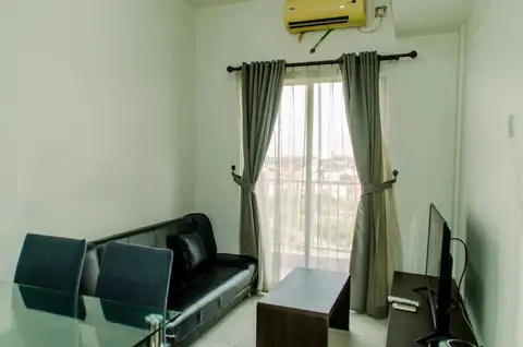 Comfort And Minimalist 2Br At Skylounge Tamansari Apartment — фото 1