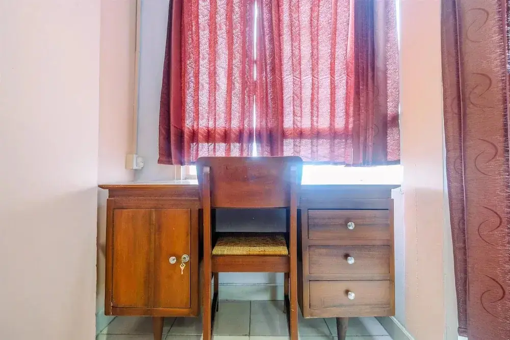 Депок: Classic And Cozy Studio At Cinere Bellevue Suites Apartment