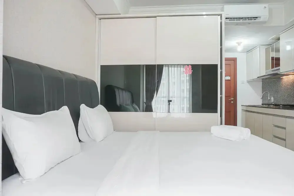 Джакарта: Strategic And Compact Studio Apartment At Royal Mediterania Garden Residence