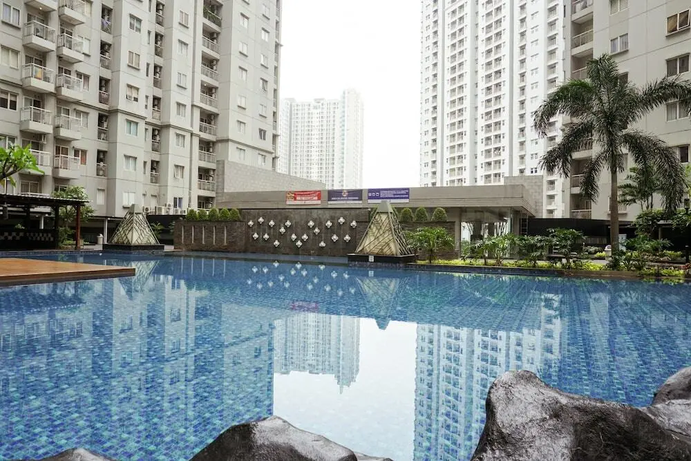 Джакарта: Strategic And Compact Studio Apartment At Royal Mediterania Garden Residence