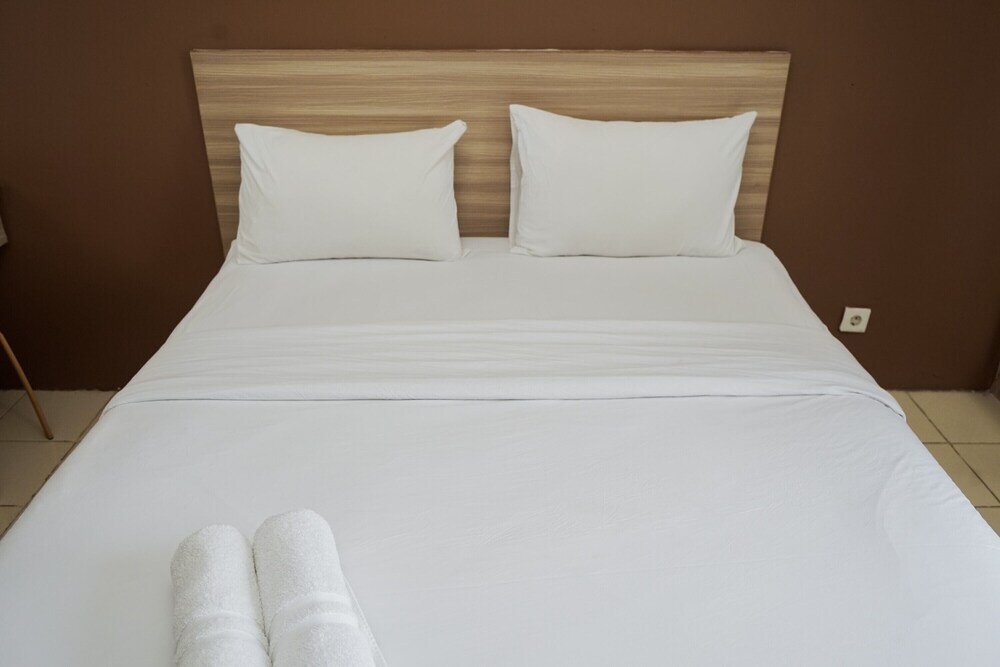 Южный Тангеранг: Modern And Relax Studio Room At Serpong Greenview Apartment