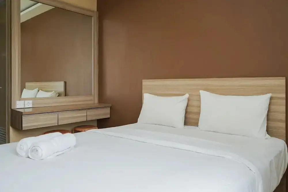 Южный Тангеранг: Modern And Relax Studio Room At Serpong Greenview Apartment