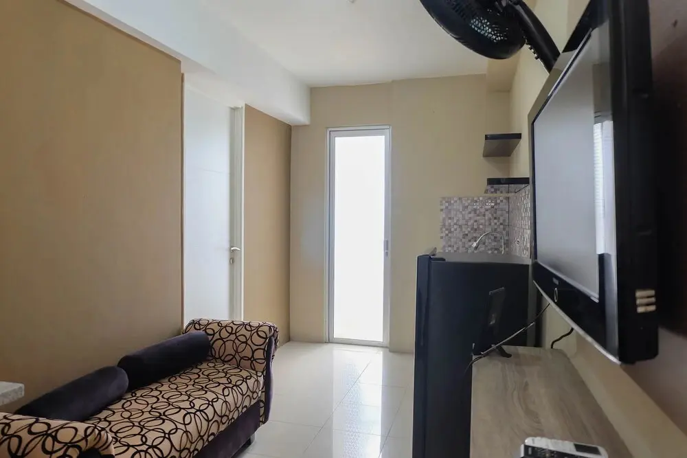 Джакарта: Strategic 1Br At Bassura City Apartment