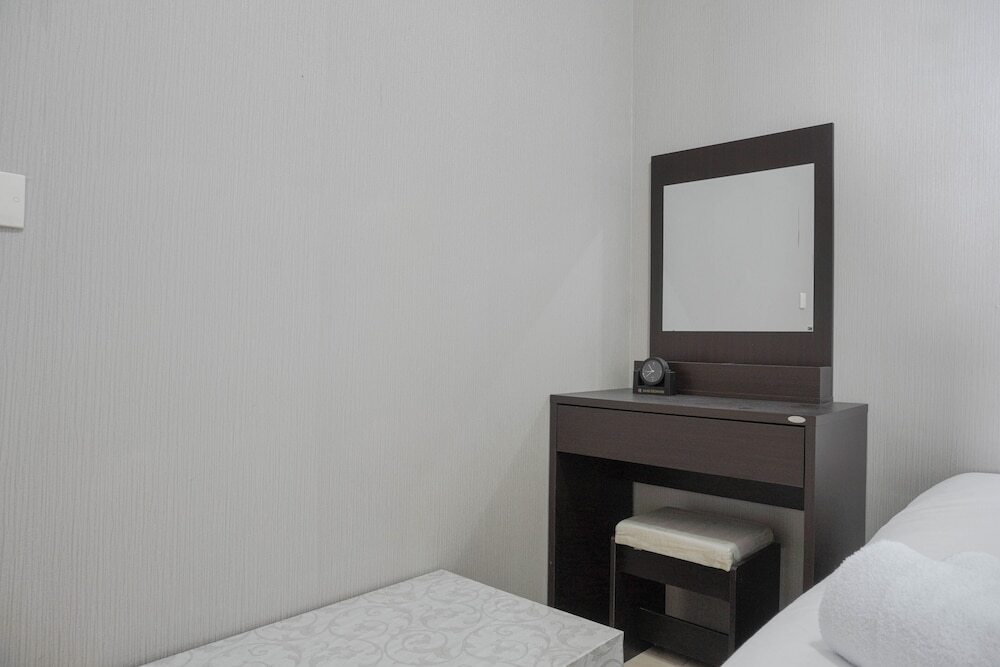 Джакарта: Homey And Tidy 2Br Apartment At Seasons City Latumenten