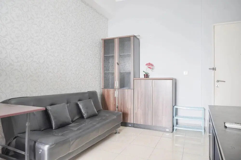 Джакарта: Homey And Tidy 2Br Apartment At Seasons City Latumenten