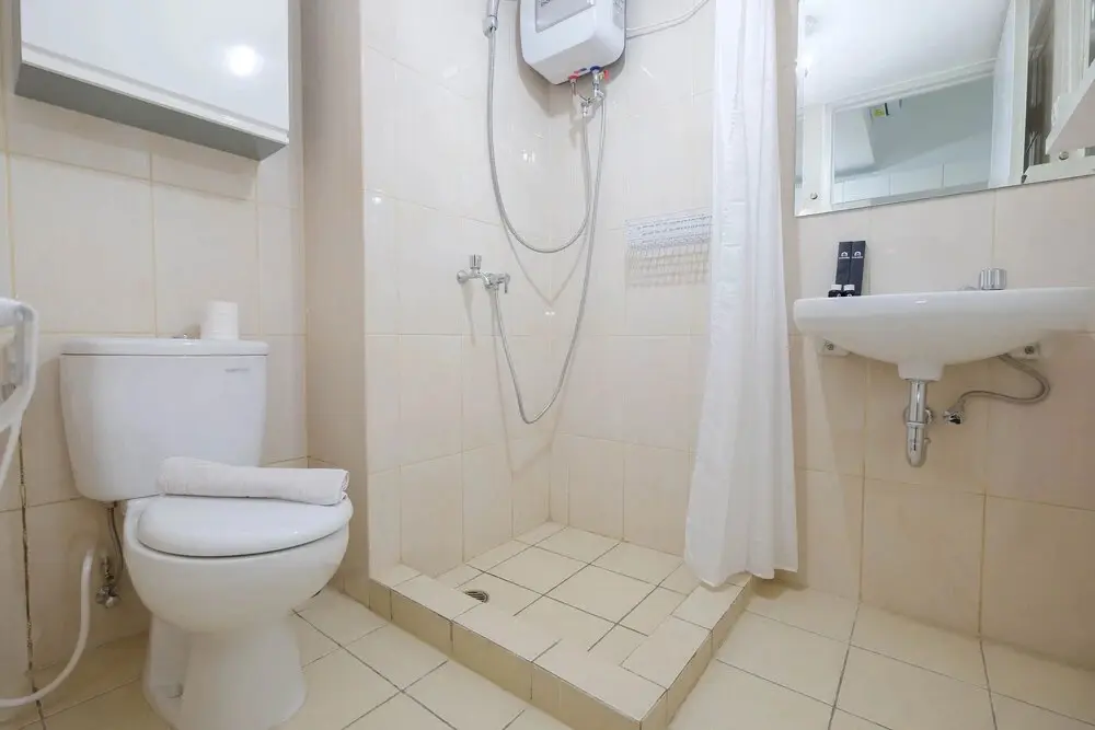 Бекаси: Warm And Restful Studio At Springlake Summarecon Apartment