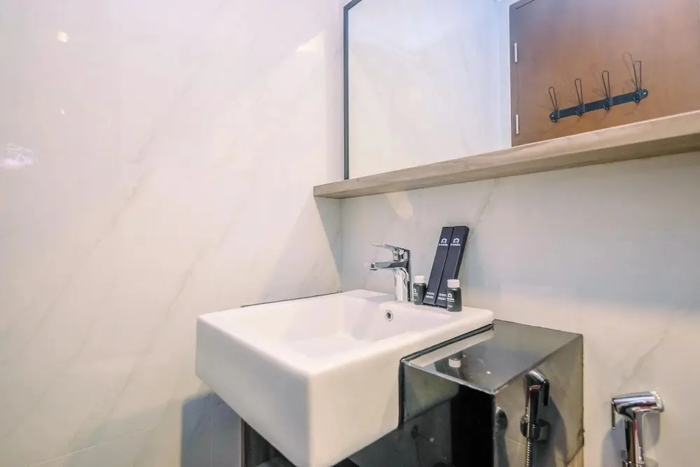 Джакарта: Fancy And Well Appointed Studio At Ciputra World 2 Apartment