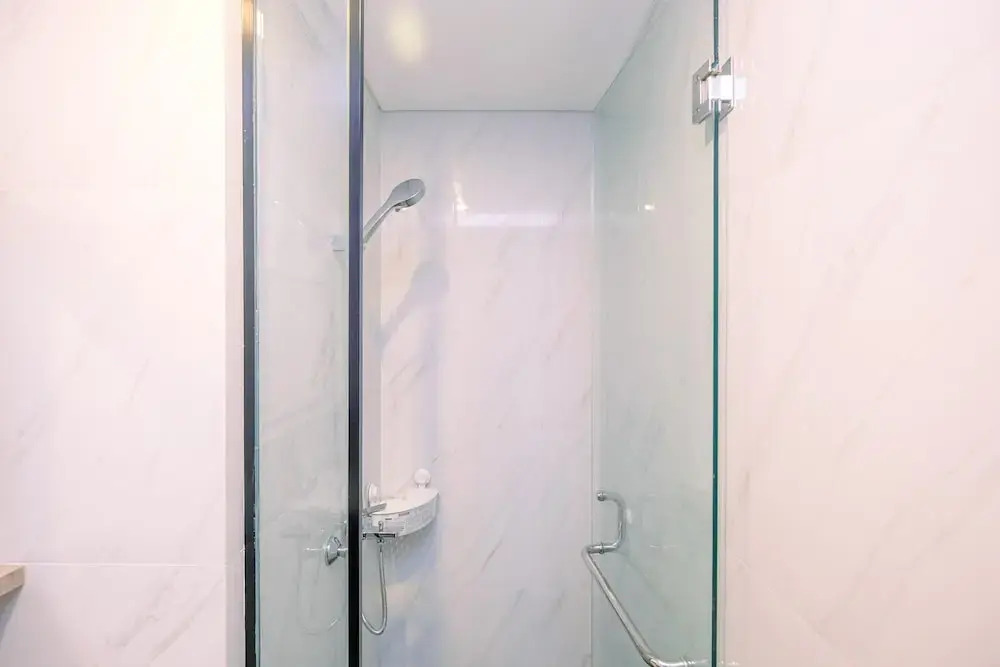 Джакарта: Fancy And Well Appointed Studio At Ciputra World 2 Apartment