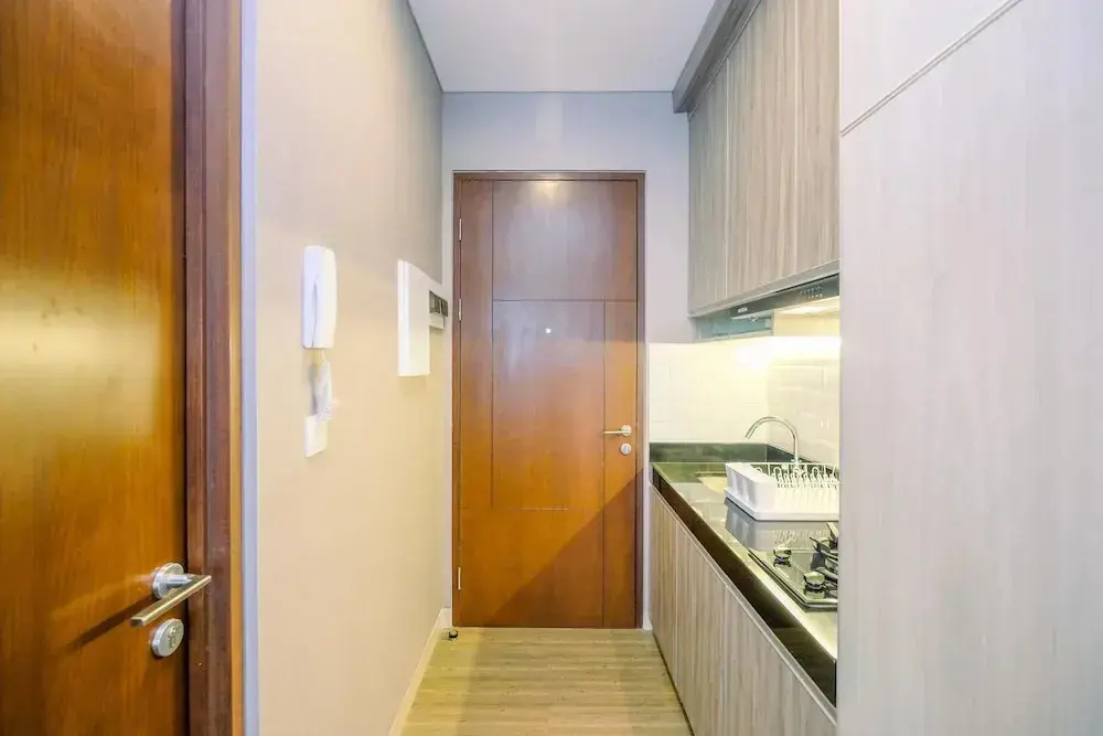Джакарта: Fancy And Well Appointed Studio At Ciputra World 2 Apartment