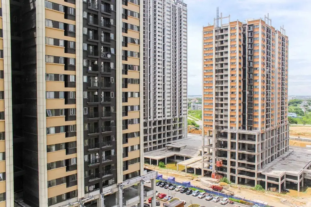 Сибату: Comfort 1Br With Dining Room At Meikarta Apartment