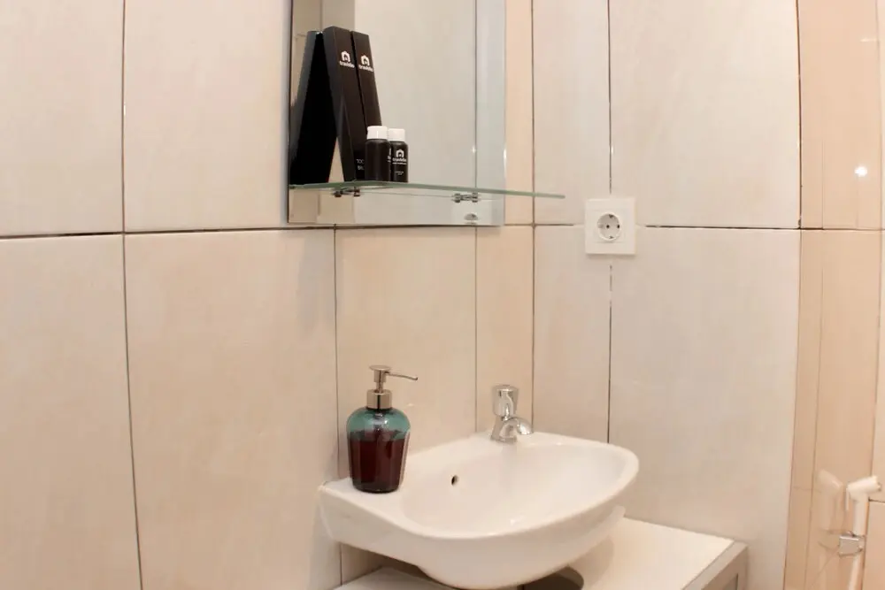 Бекаси: Warm And Cozy Studio At Grand Kamala Lagoon Apartment