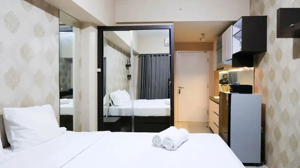 Сурабая: Comfy And Tidy Studio At Orchard Supermall Mansion Apartment