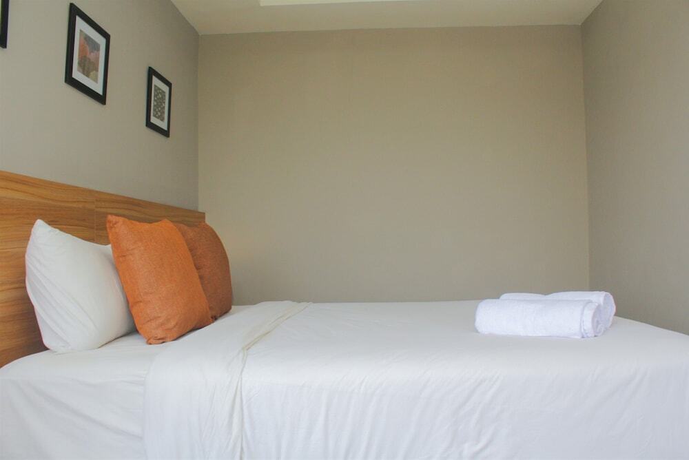 Чикаранг: Wonderful 1Br Apartment At Mustika Golf Residence
