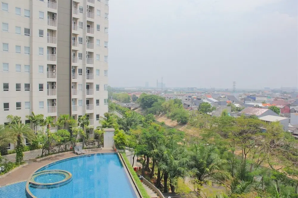 Чикаранг: Wonderful 1Br Apartment At Mustika Golf Residence