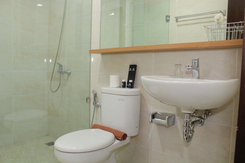Чикаранг: Wonderful 1Br Apartment At Mustika Golf Residence