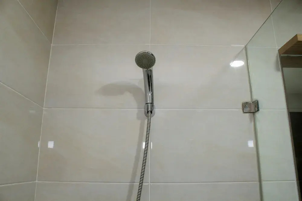Чикаранг: Wonderful 1Br Apartment At Mustika Golf Residence