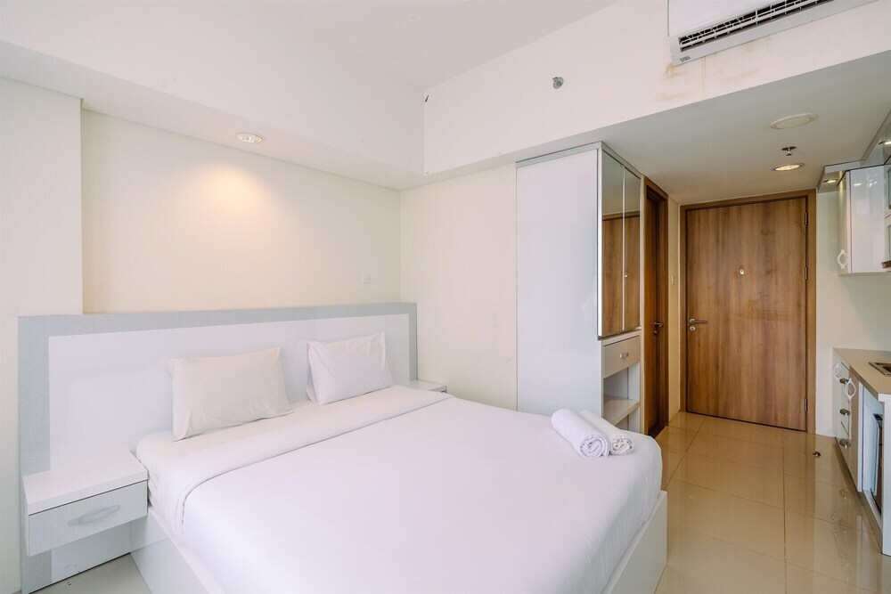 Богор: Fancy And Nice Studio At Bogor Icon Apartment