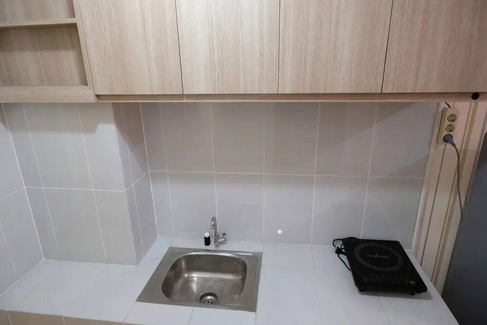 Сурабая: Cozy Minimalist Studio Apartement At Bale Hinggil