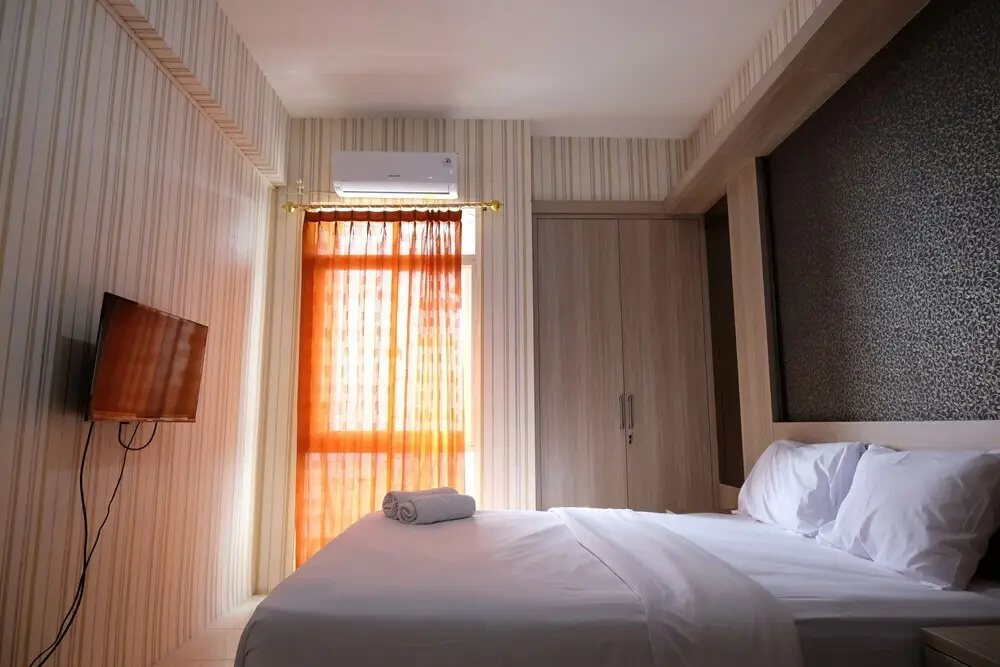 Сурабая: Cozy Minimalist Studio Apartement At Bale Hinggil