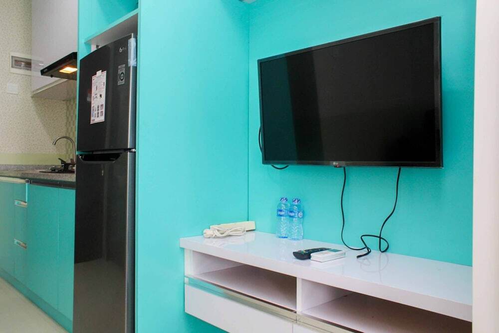Депок: Nice Comfort 1Br Apartment At Atlanta Residence