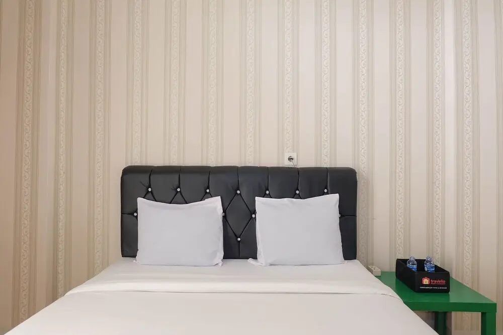Депок: Comfortable And Cozy Studio At Dave Apartment