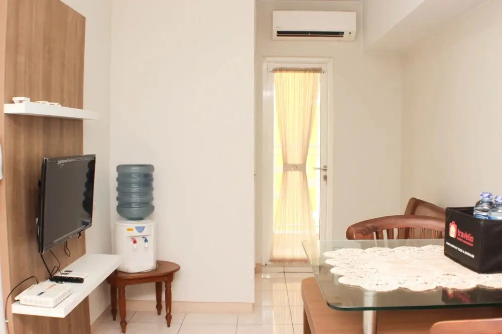 Бекаси: Comfortable 2Br At Springlake Summarecon Bekasi Apartment