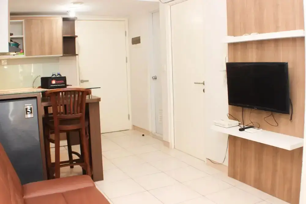 Бекаси: Comfortable 2Br At Springlake Summarecon Bekasi Apartment