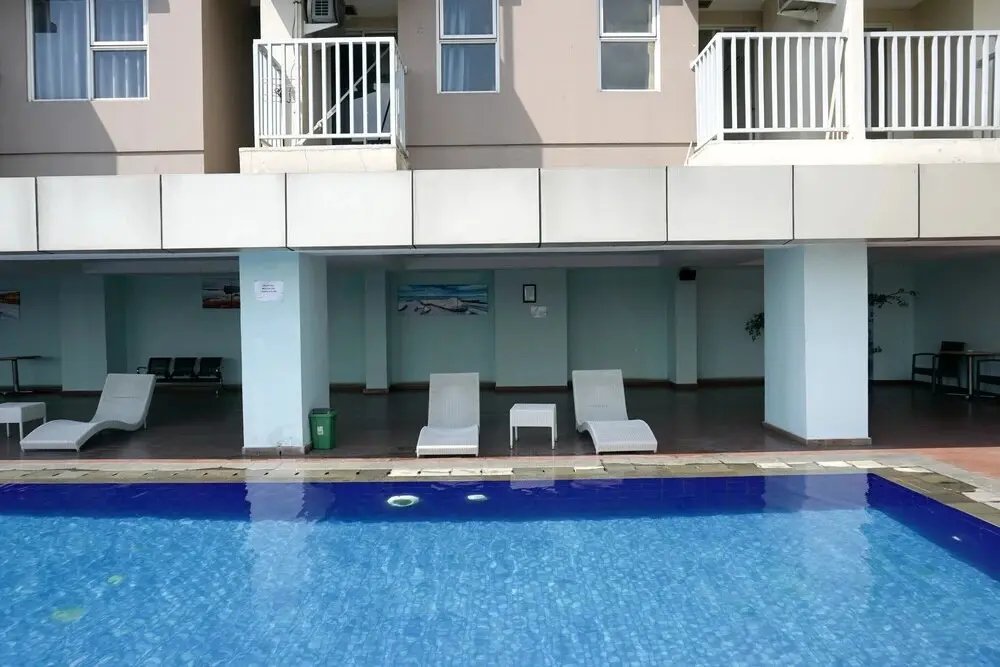 Джакарта: Cozy Living Studio Apartment At Belmont Residence Near Puri