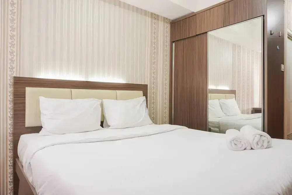 Джакарта: Cozy Living Studio Apartment At Belmont Residence Near Puri