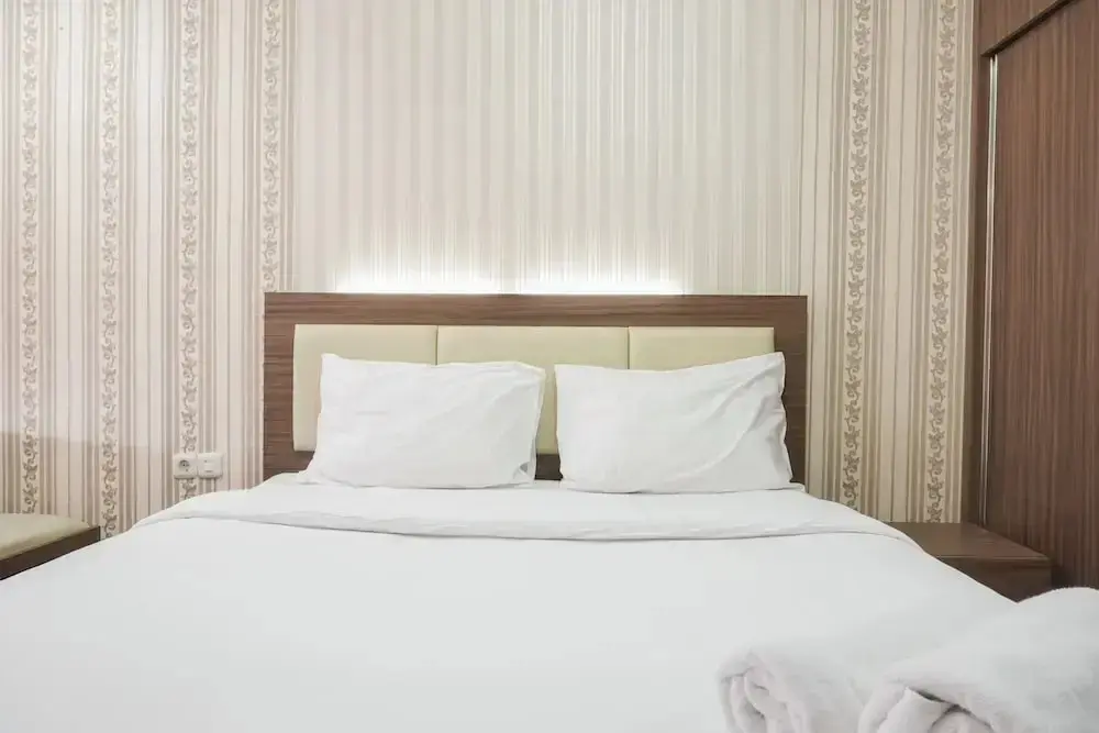 Джакарта: Cozy Living Studio Apartment At Belmont Residence Near Puri