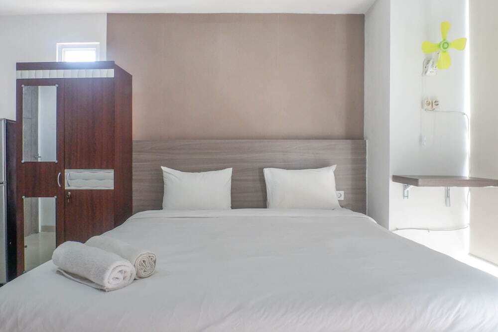 Сурабая: Minimalist Modern Studio Room Apartment At Taman Melati