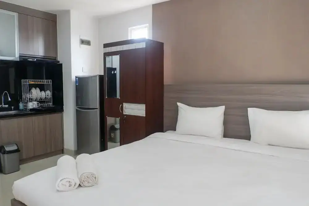 Сурабая: Minimalist Modern Studio Room Apartment At Taman Melati