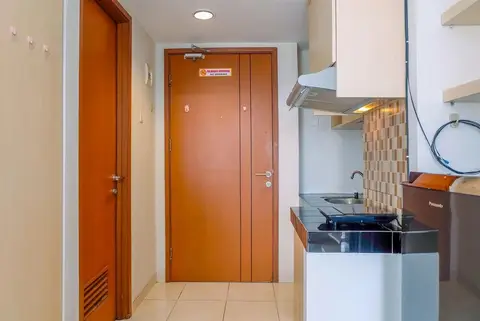 Warm And Cozy Studio At Margonda Residence 5 Apartment — фото 1