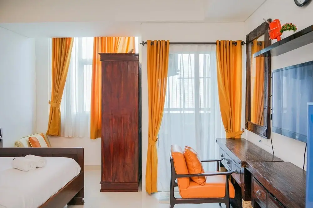 Южный Тангеранг: Fully Furnished With Comfort Design Studio Roseville Apartment