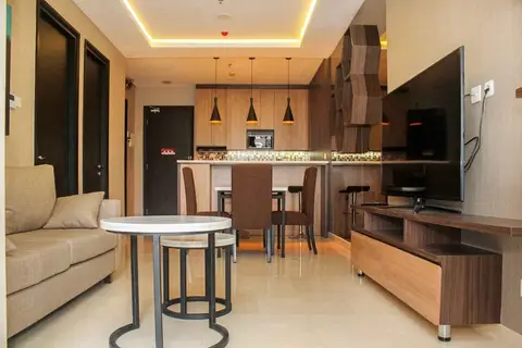 Stunning And Comfy 2Br + Study Room At Sudirman Suites Apartment — фото 1