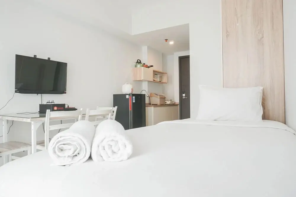 Джакарта: Fully Furnished With Comfortable Design Studio Citra Living Apartment