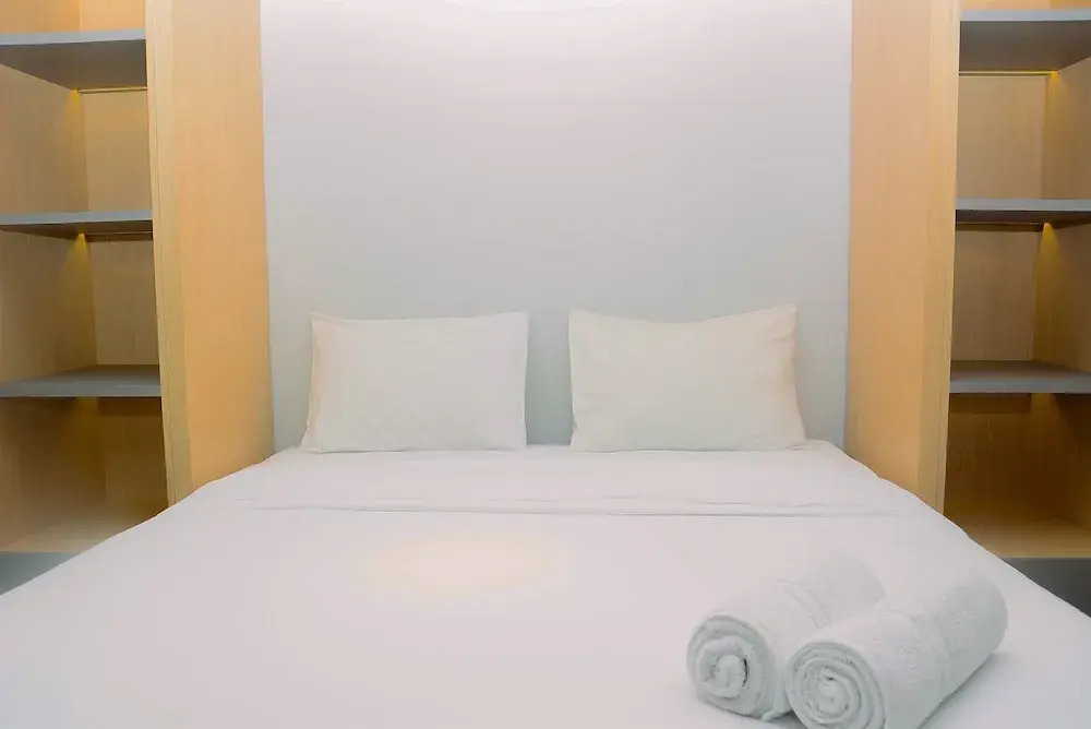 Бекаси: Fully Furnished Studio At Springlake Summarecon Apartment