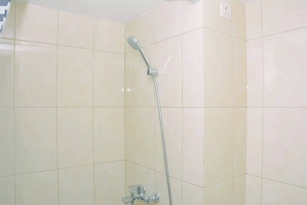Бекаси: Fully Furnished Studio At Springlake Summarecon Apartment