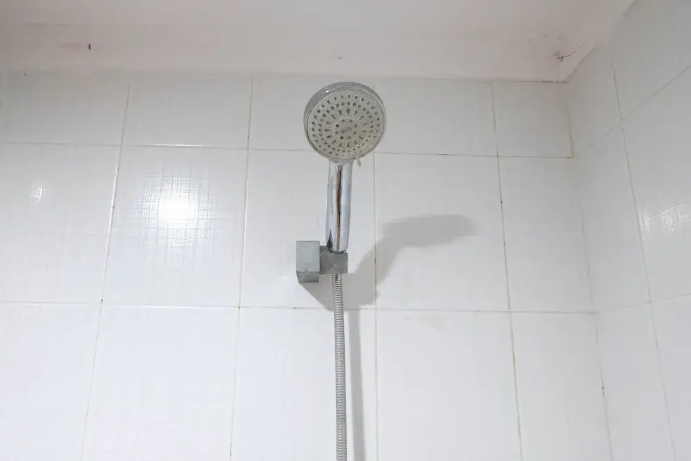 Сурабая: Cozy And Homey Studio Apartment At High Point Serviced