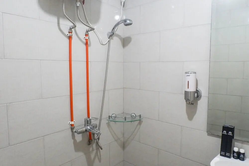 Сурабая: Luxurious Private Studio Apartment At Anderson Supermall Mansion Connected To Mall