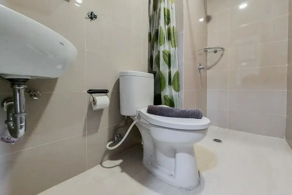 Legok: Comfort And Elegant Studio Apartment At B Residence