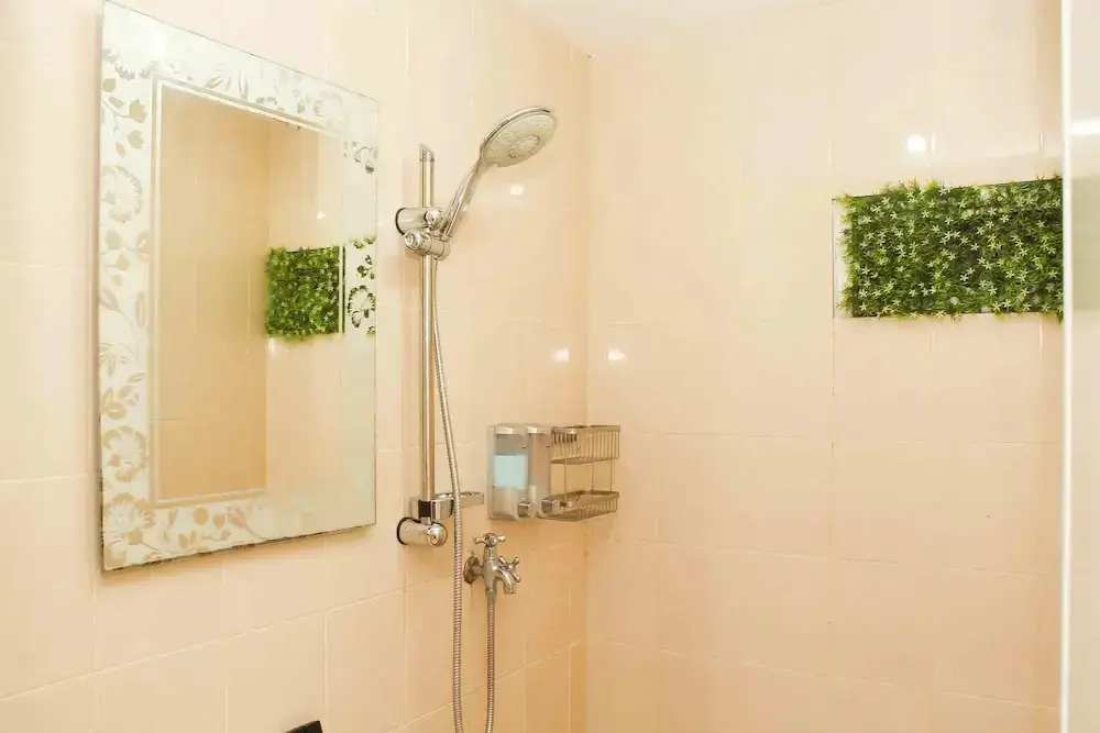 Джакарта: Nice And Comfort Studio At Sunter Park View Apartment