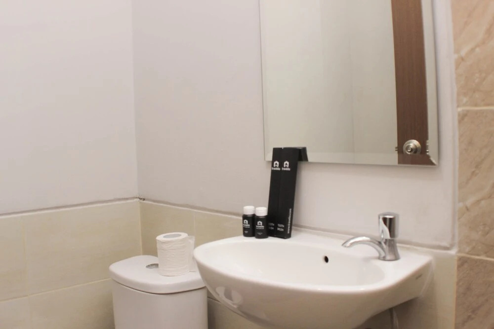 Бекаси: New Furnished And Comfy Studio At Transpark Juanda Bekasi Timur Apartment