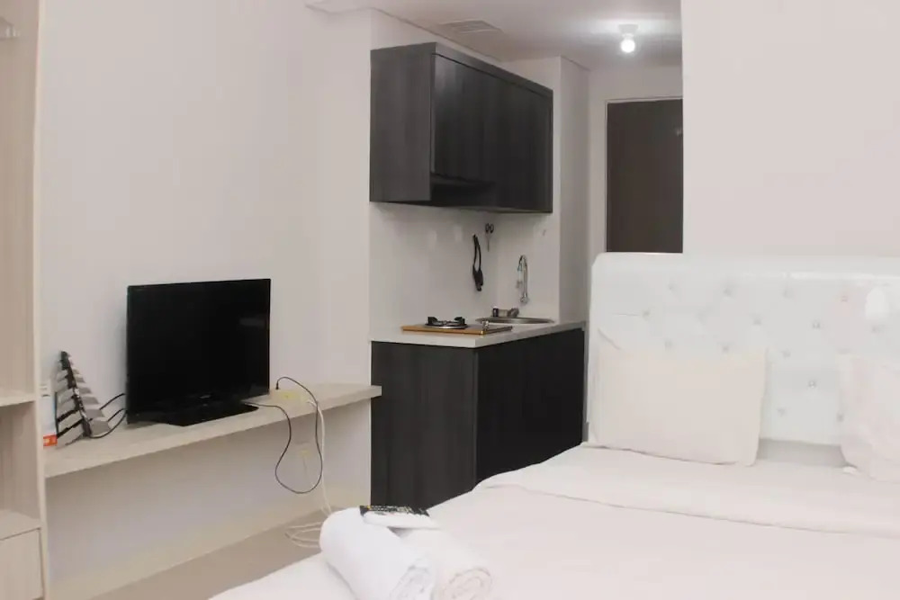 Бекаси: New Furnished And Comfy Studio At Transpark Juanda Bekasi Timur Apartment