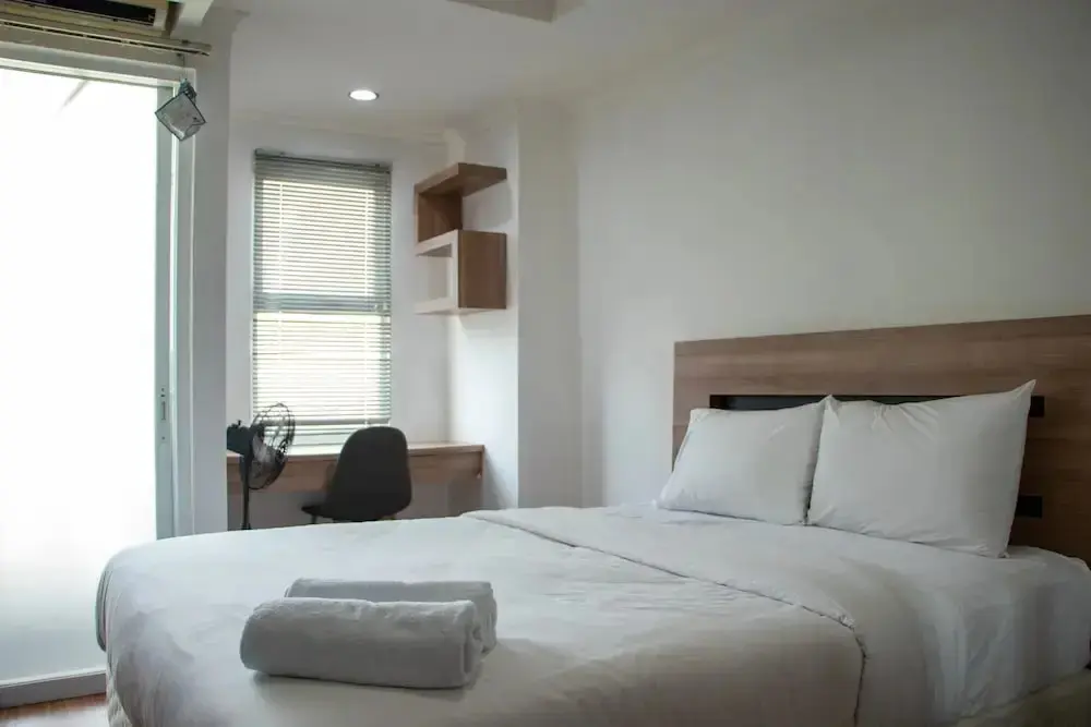 Джакарта: Nice And Comfort Studio Apartment At Belmont Residence Puri