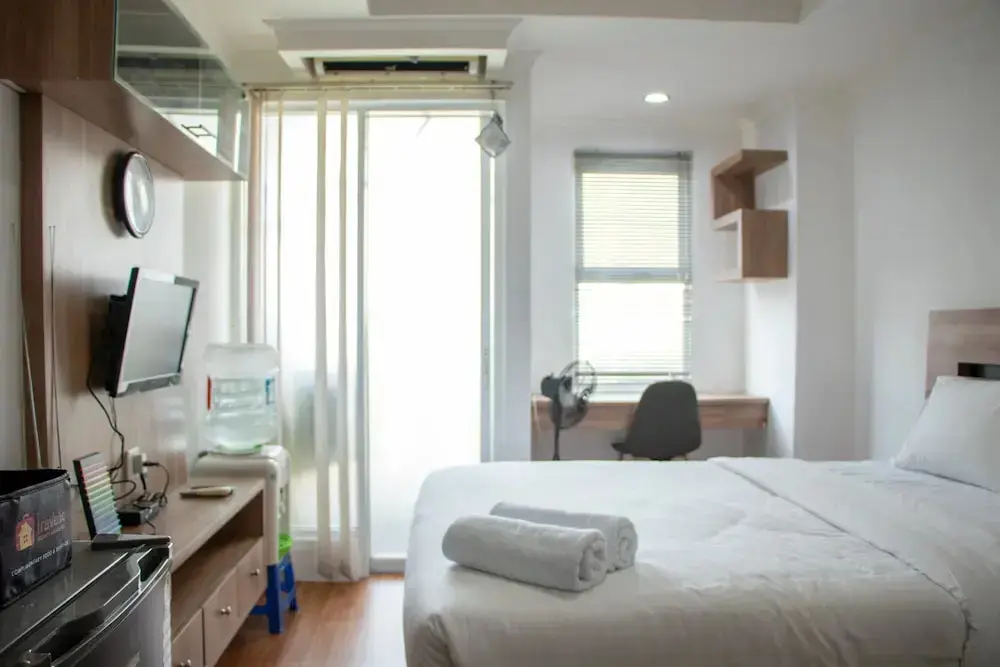 Джакарта: Nice And Comfort Studio Apartment At Belmont Residence Puri