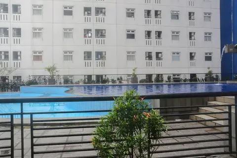 Elegant And Well Designed 2Br At Green Pramuka City Apartment — фото 1